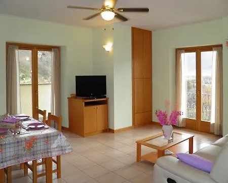 I Runchet Rondine Apartment Domaso